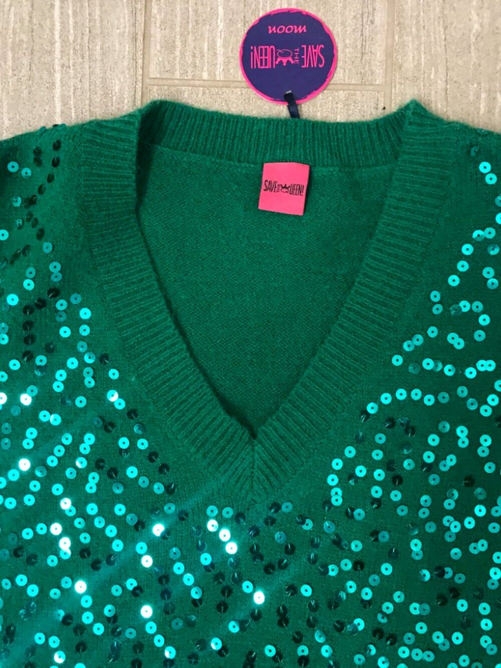 Save The Queen Sweater Dress or Long Sweater Sequins Front Kelly Green XL NWT XL